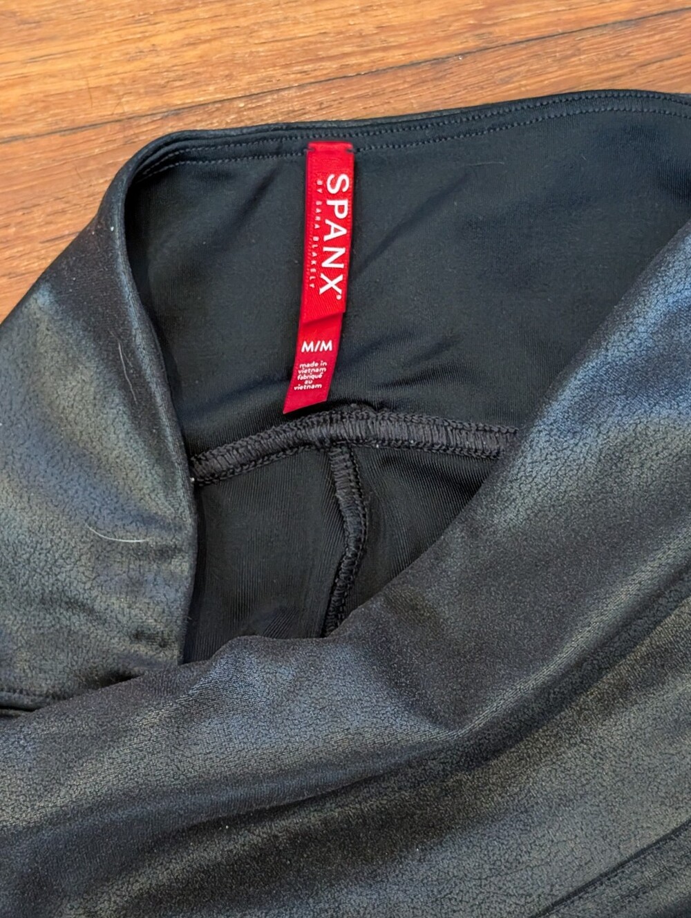 SPANX Black Faux Leather Leggings Size Medium - Picture 3 of 7